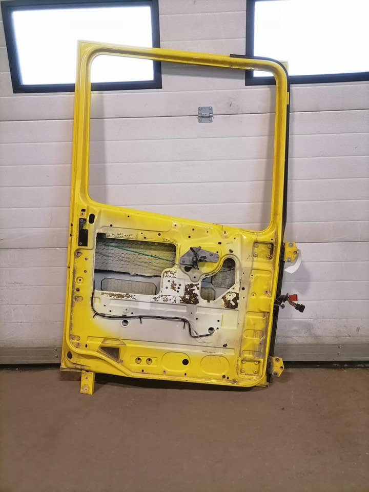 DAF Door 1676218 - Durvis un rezerves daļas - Kravas automašīna: foto 5 DAF Door 1676218 - Durvis un rezerves daļas - Kravas automašīna: foto 5