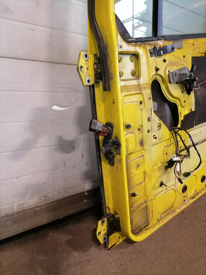 DAF Door 1676219 - Durvis un rezerves daļas - Kravas automašīna: foto 5 DAF Door 1676219 - Durvis un rezerves daļas - Kravas automašīna: foto 5