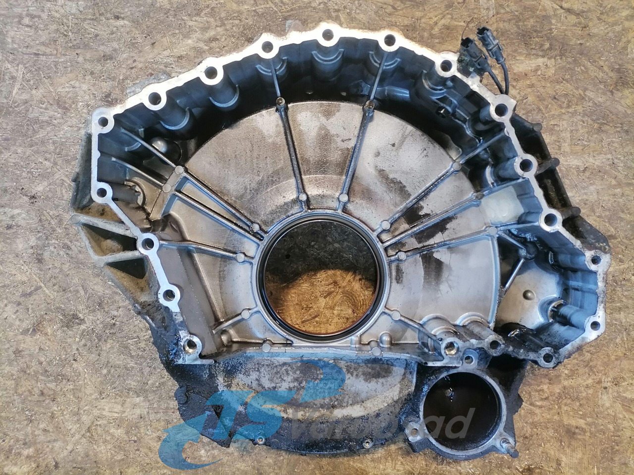 DAF Flywheel housing 1695375 - Spararats - Kravas automašīna: foto 3 DAF Flywheel housing 1695375 - Spararats - Kravas automašīna: foto 3