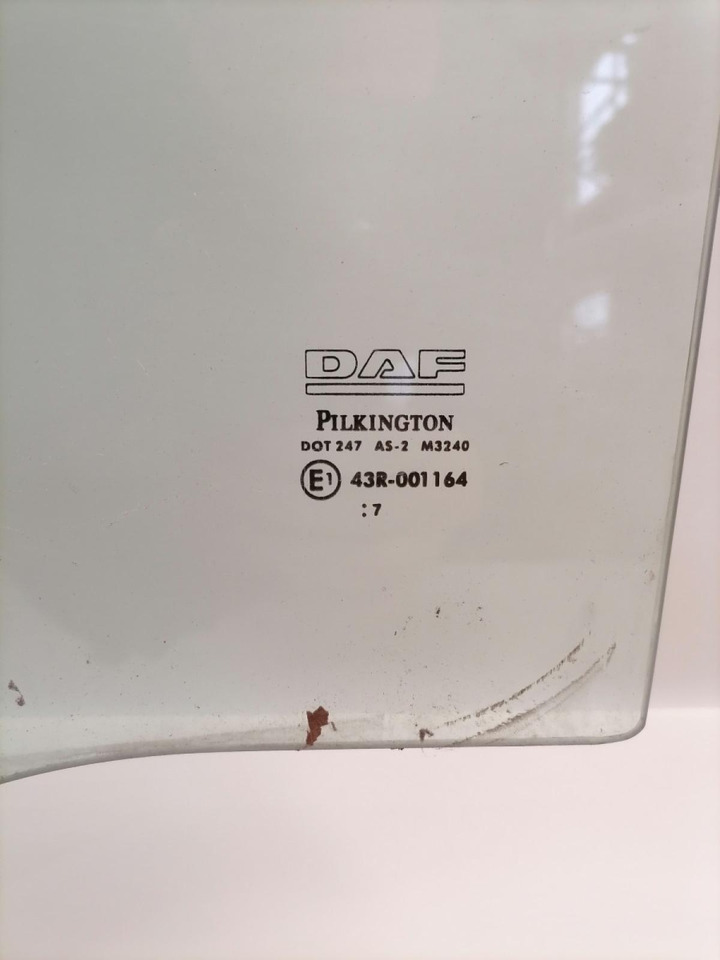 DAF Küljeklaas, vasak 1284623 - Logs un rezerves daļas - Kravas automašīna: foto 3 DAF Küljeklaas, vasak 1284623 - Logs un rezerves daļas - Kravas automašīna: foto 3
