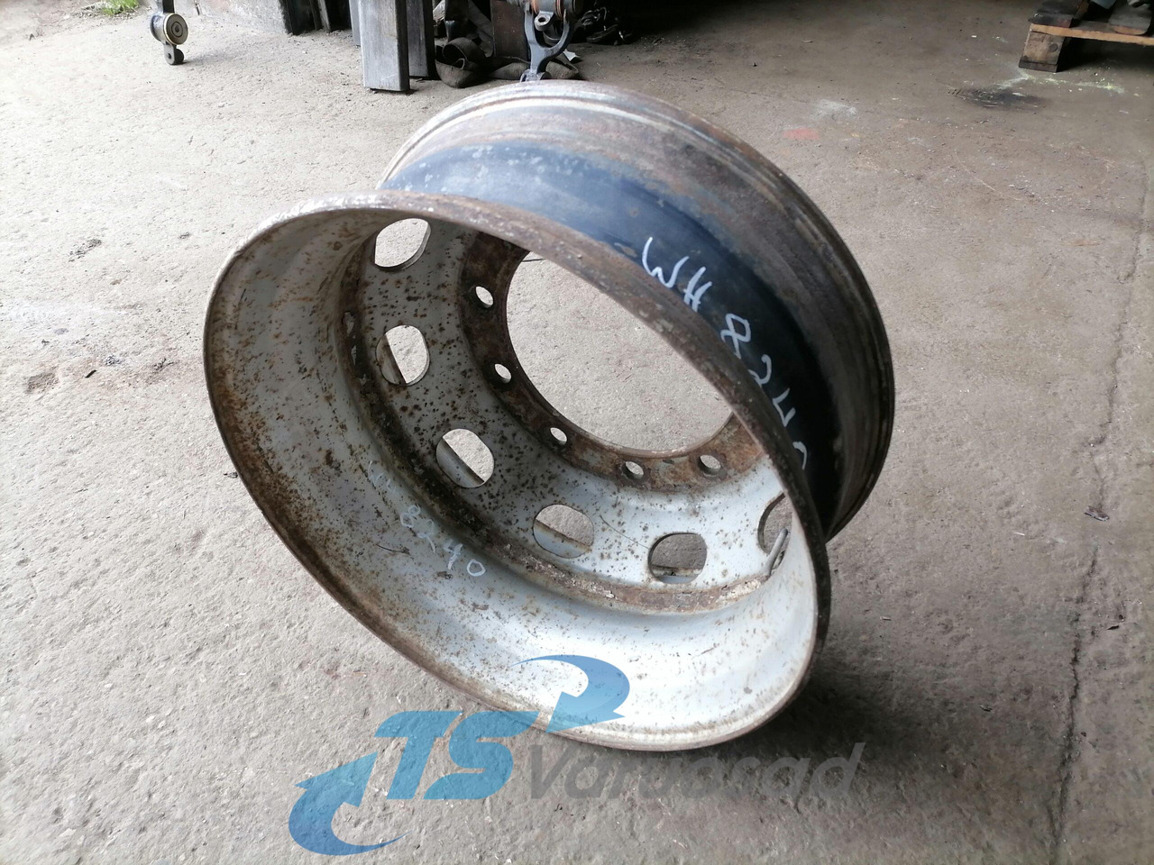 DAF Velg 22.5x8.25 225x825 - Riepas un diski - Kravas automašīna: foto 1 DAF Velg 22.5x8.25 225x825 - Riepas un diski - Kravas automašīna: foto 1
