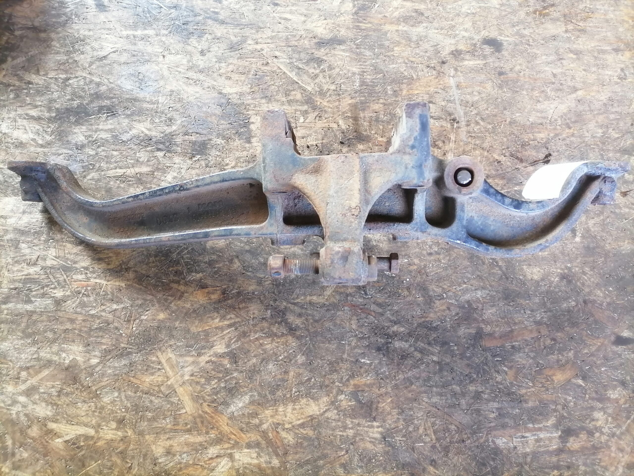 MAN Air suspension bracket 81436303168 - Asis un rezerves daļas - Kravas automašīna: foto 2 MAN Air suspension bracket 81436303168 - Asis un rezerves daļas - Kravas automašīna: foto 2