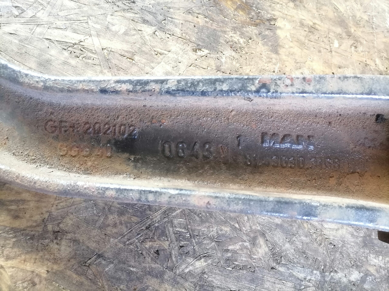 MAN Air suspension bracket 81436303168 - Asis un rezerves daļas - Kravas automašīna: foto 3 MAN Air suspension bracket 81436303168 - Asis un rezerves daļas - Kravas automašīna: foto 3