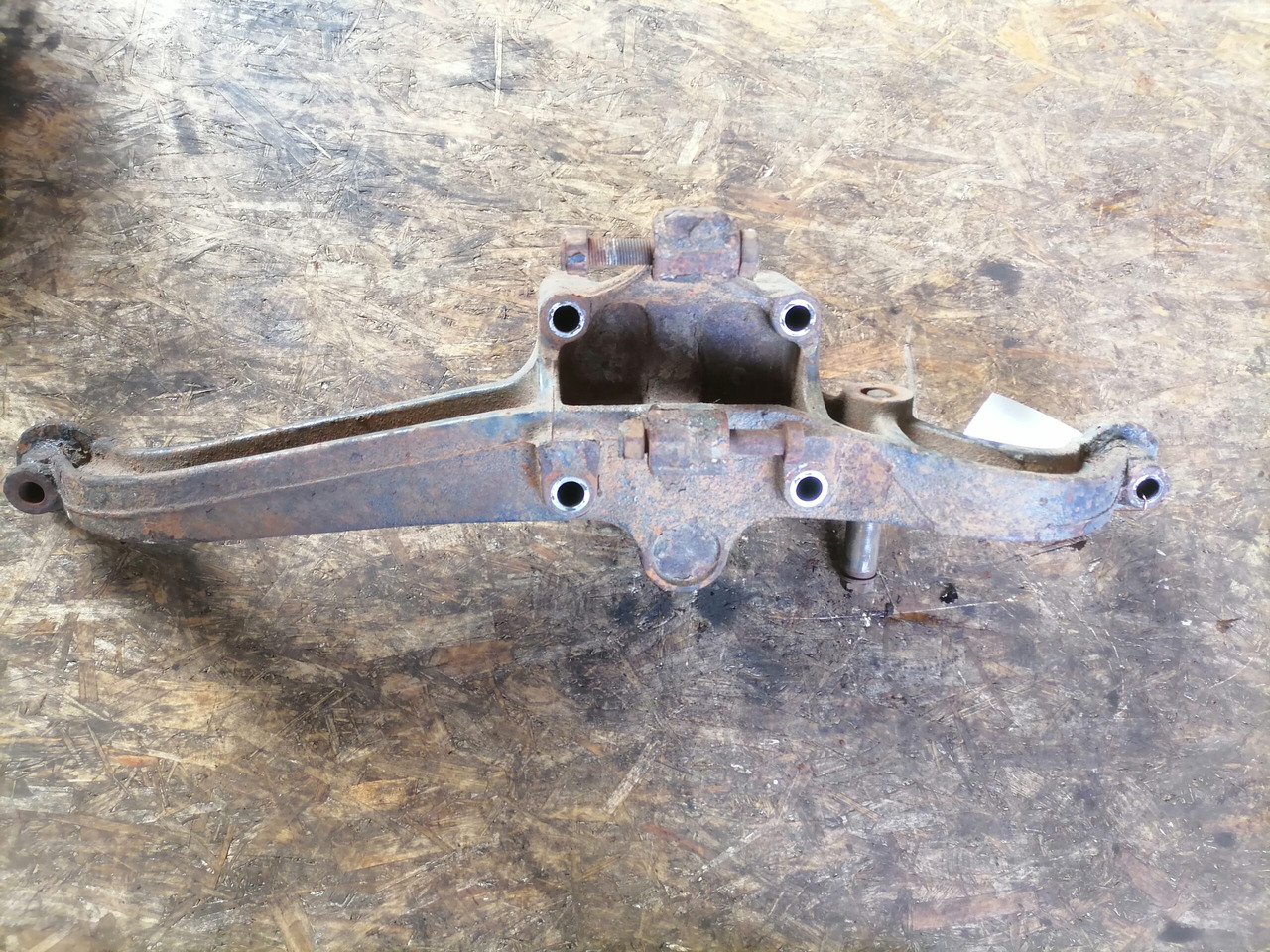 MAN Air suspension bracket 81436303168 - Asis un rezerves daļas - Kravas automašīna: foto 5 MAN Air suspension bracket 81436303168 - Asis un rezerves daļas - Kravas automašīna: foto 5