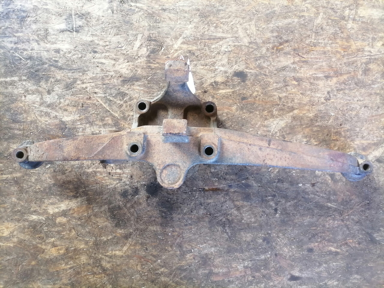 MAN Air suspension bracket 81436303169 - Asis un rezerves daļas - Kravas automašīna: foto 5 MAN Air suspension bracket 81436303169 - Asis un rezerves daļas - Kravas automašīna: foto 5