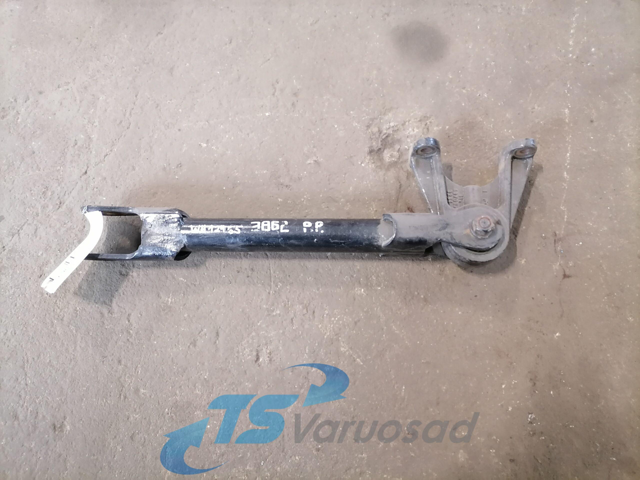 MAN Anti roll bar bracket 81437185118 - Stabilizators - Kravas automašīna: foto 2 MAN Anti roll bar bracket 81437185118 - Stabilizators - Kravas automašīna: foto 2