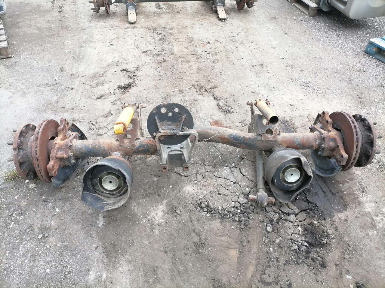MAN Axel housing 12345 - Asis un rezerves daļas - Kravas automašīna: foto 2 MAN Axel housing 12345 - Asis un rezerves daļas - Kravas automašīna: foto 2