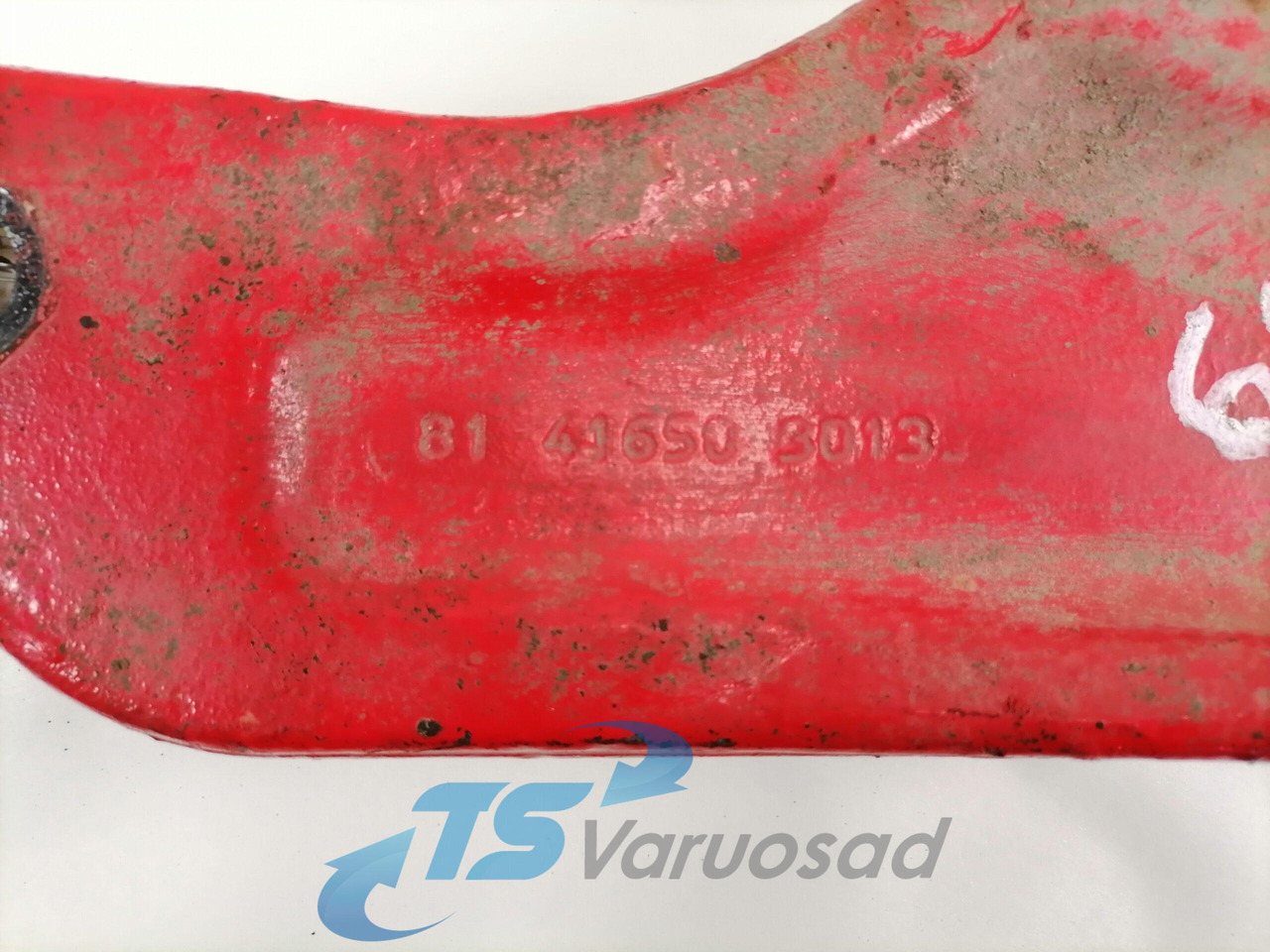 MAN Bummmmper bracket 81416503013 - Buferis - Kravas automašīna: foto 2 MAN Bummmmper bracket 81416503013 - Buferis - Kravas automašīna: foto 2