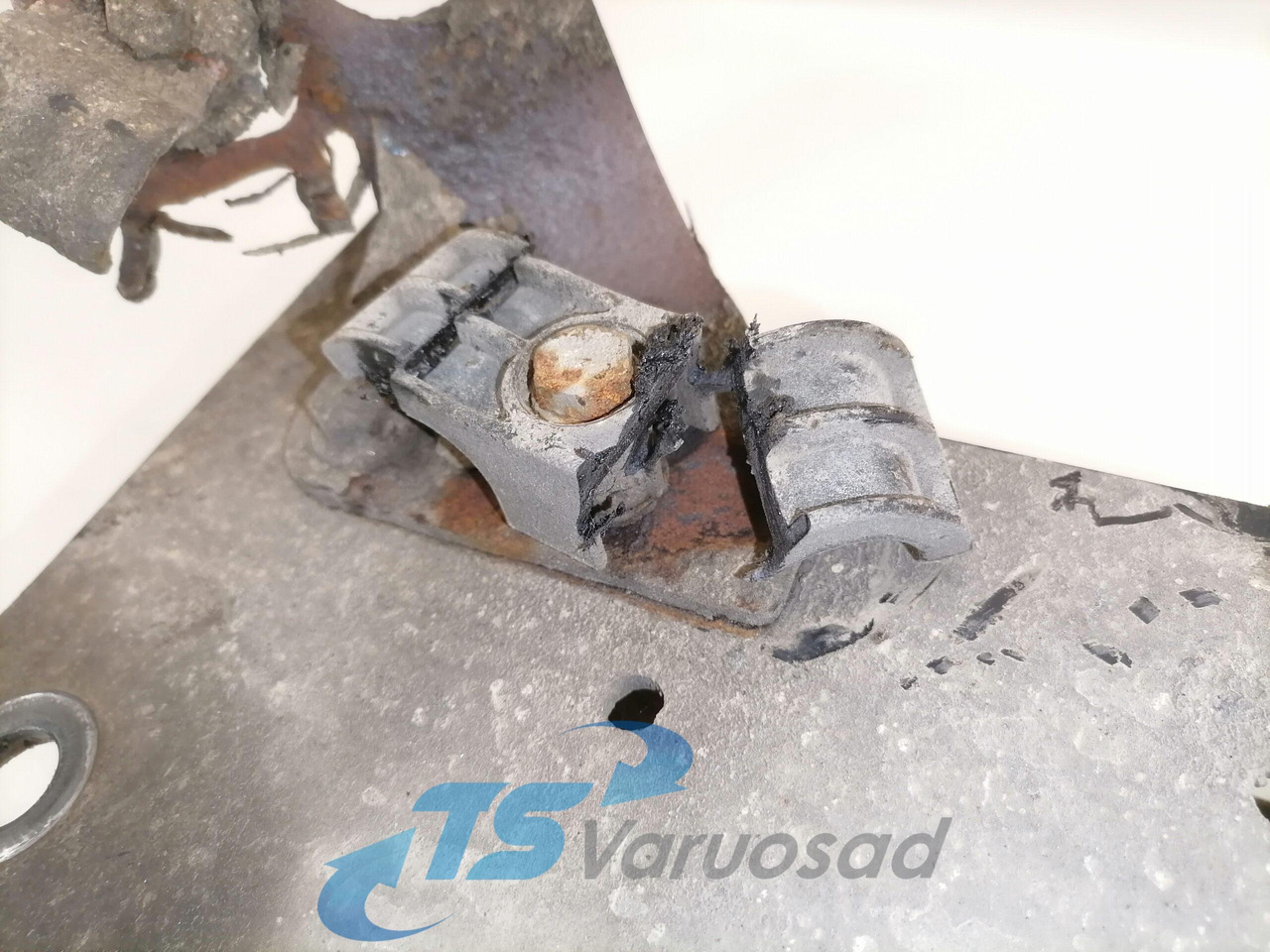 MAN Cab suspension carrier 81417200145 - Kabīnes piekare - Kravas automašīna: foto 5 MAN Cab suspension carrier 81417200145 - Kabīnes piekare - Kravas automašīna: foto 5