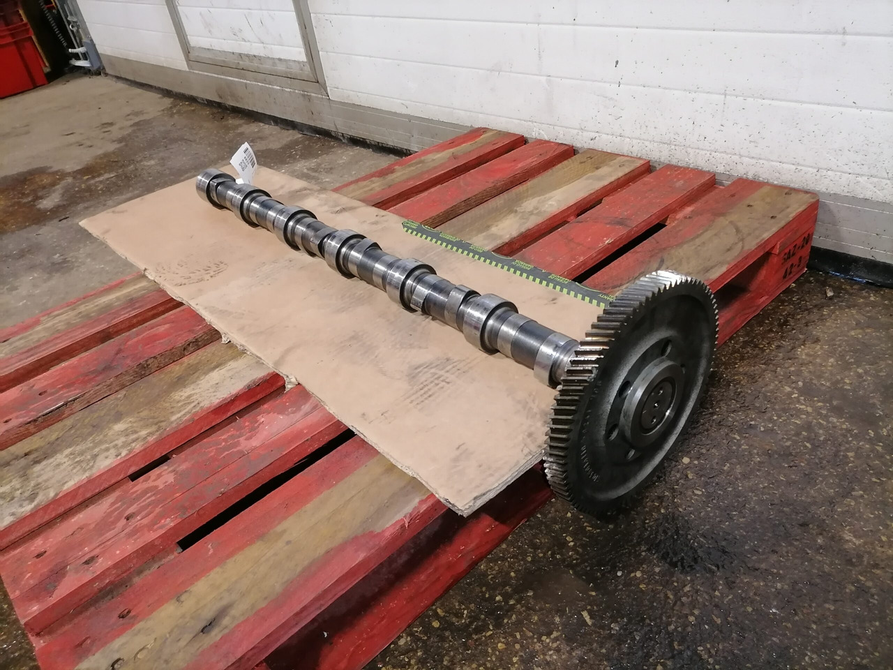 MAN Camshaft 51044006016 - Sadales vārpsta - Kravas automašīna: foto 1 MAN Camshaft 51044006016 - Sadales vārpsta - Kravas automašīna: foto 1