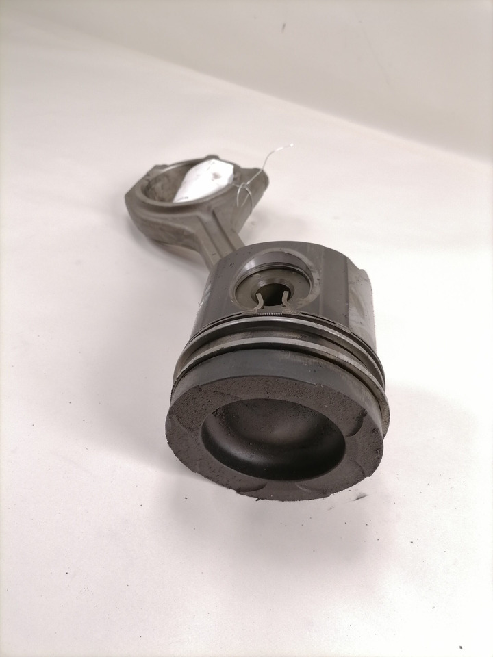 MAN Connecting rod + piston 51024006030 - Virzuļi/ Gredzeni/ Bukse - Kravas automašīna: foto 3 MAN Connecting rod + piston 51024006030 - Virzuļi/ Gredzeni/ Bukse - Kravas automašīna: foto 3