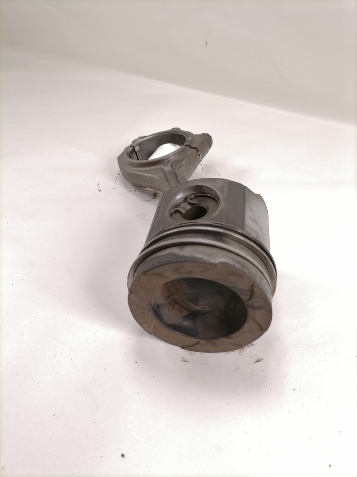 MAN Connecting rod + piston 51024006030 - Virzuļi/ Gredzeni/ Bukse - Kravas automašīna: foto 2 MAN Connecting rod + piston 51024006030 - Virzuļi/ Gredzeni/ Bukse - Kravas automašīna: foto 2