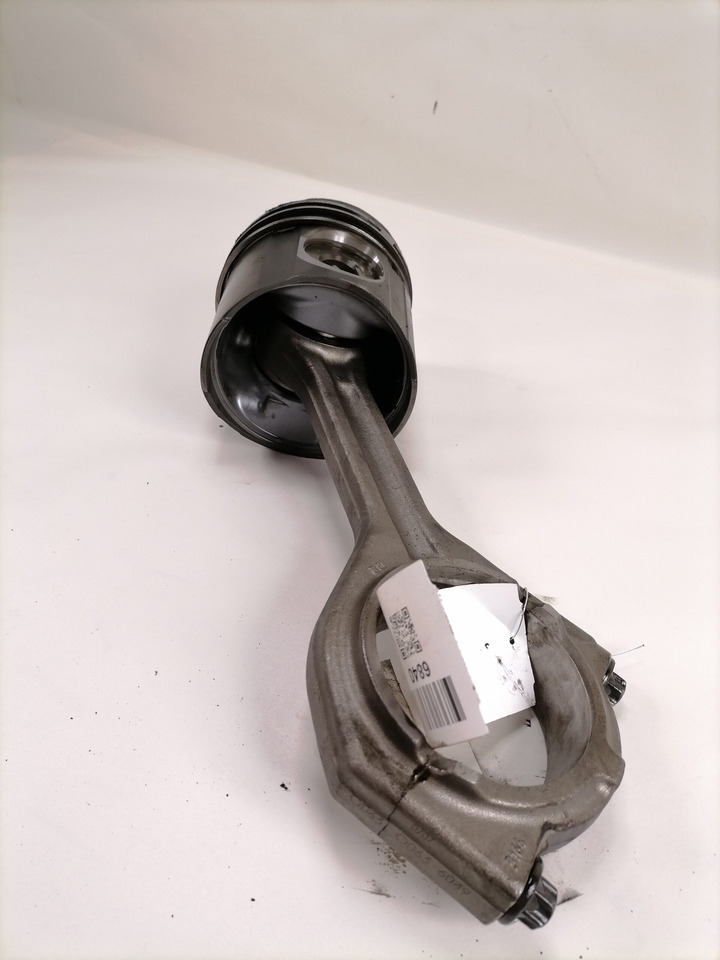 MAN Connecting rod + piston 51024006030 - Virzuļi/ Gredzeni/ Bukse - Kravas automašīna: foto 4 MAN Connecting rod + piston 51024006030 - Virzuļi/ Gredzeni/ Bukse - Kravas automašīna: foto 4