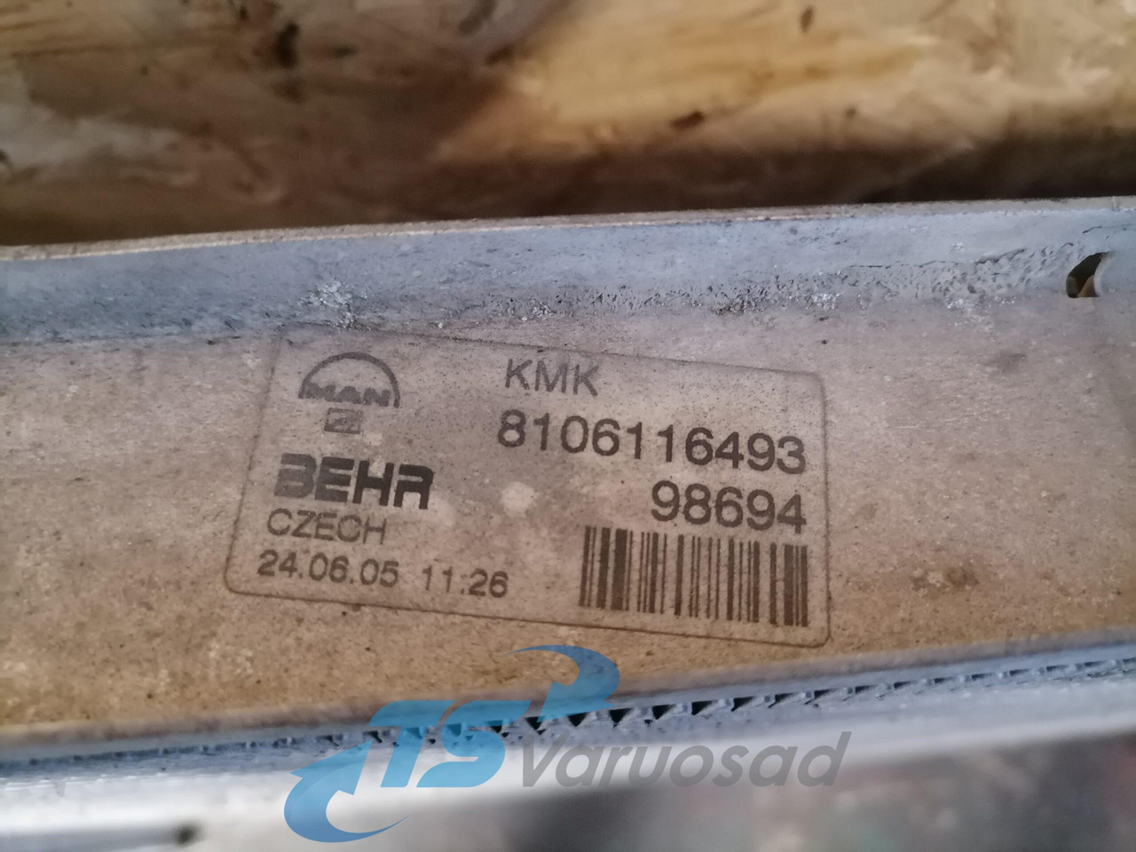 MAN Cooling radiator 8106116493 - Radiators - Kravas automašīna: foto 3 MAN Cooling radiator 8106116493 - Radiators - Kravas automašīna: foto 3