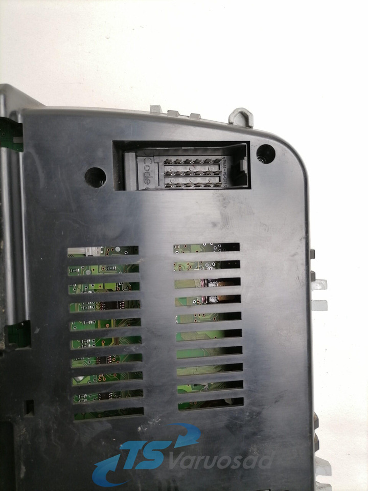 MAN Dashboard 81272026125 - Mērinstrumentu panelis - Kravas automašīna: foto 4 MAN Dashboard 81272026125 - Mērinstrumentu panelis - Kravas automašīna: foto 4