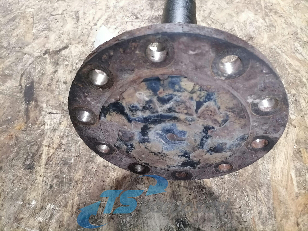 MAN Drive shaft 81355020147 - Pusass - Kravas automašīna: foto 4 MAN Drive shaft 81355020147 - Pusass - Kravas automašīna: foto 4