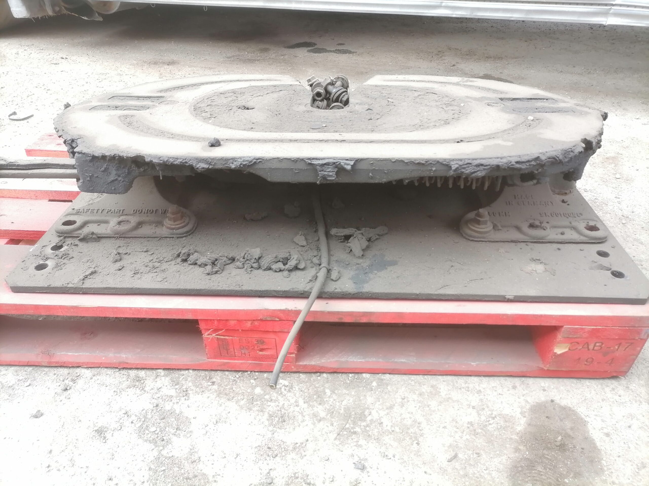 MAN Fifht wheel 81427106217 - Seglierīce - Kravas automašīna: foto 5 MAN Fifht wheel 81427106217 - Seglierīce - Kravas automašīna: foto 5