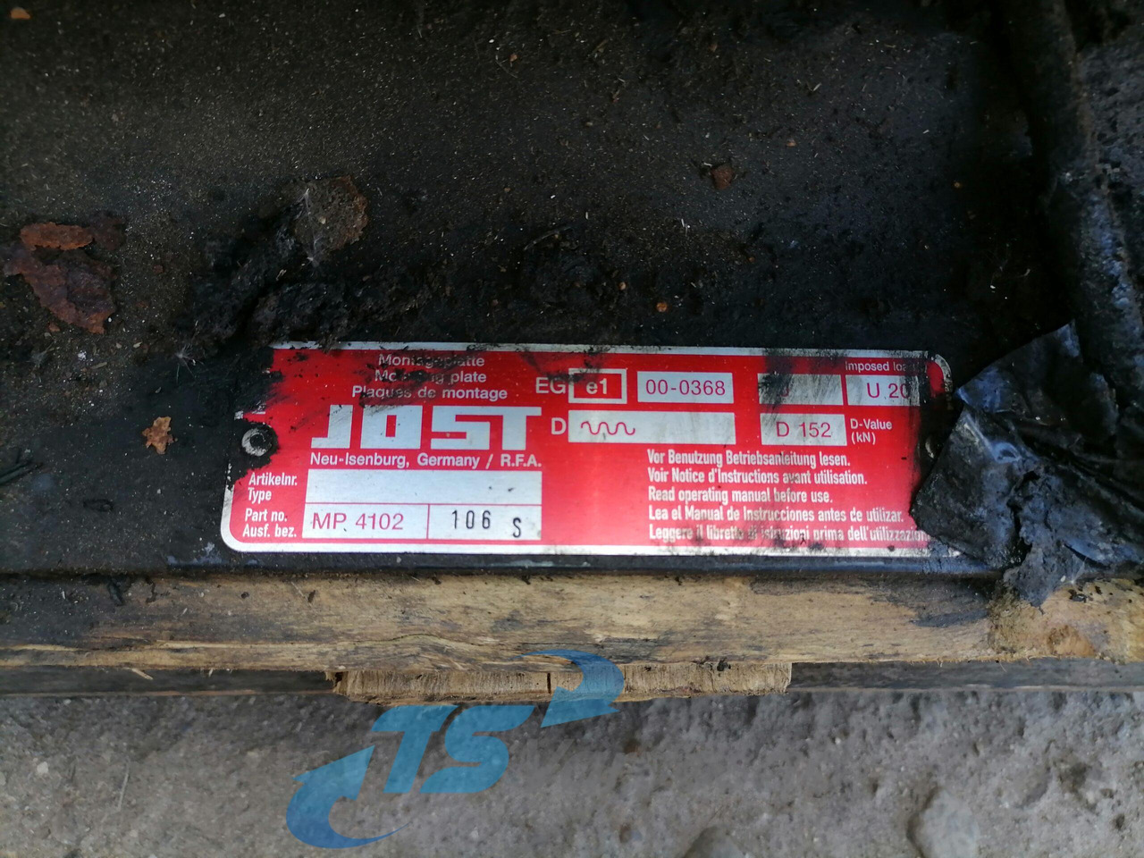 MAN Fifht wheel 81427106222 - Seglierīce - Kravas automašīna: foto 3 MAN Fifht wheel 81427106222 - Seglierīce - Kravas automašīna: foto 3