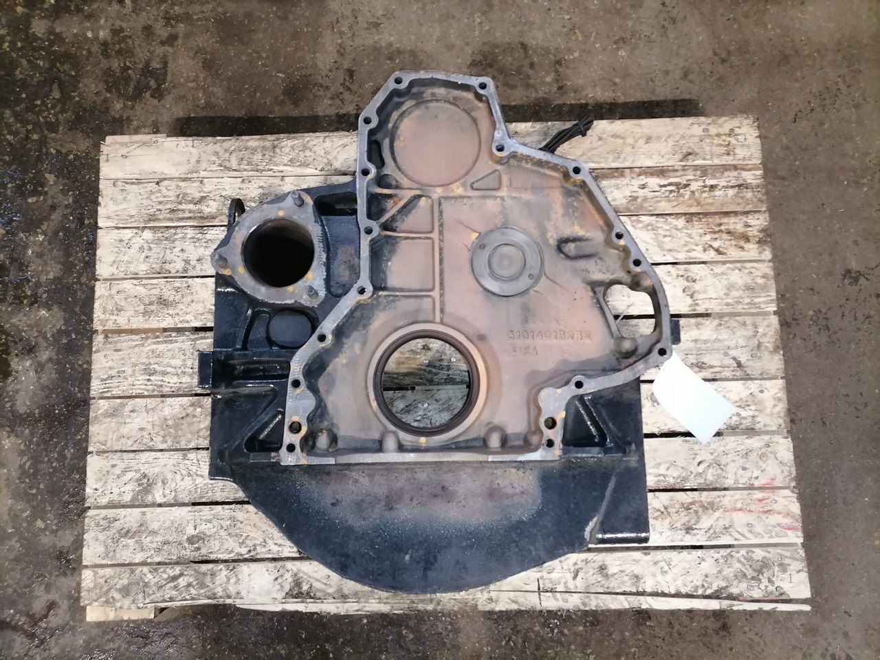 MAN Flywheel housing 51014013232 - Spararats - Kravas automašīna: foto 4 MAN Flywheel housing 51014013232 - Spararats - Kravas automašīna: foto 4