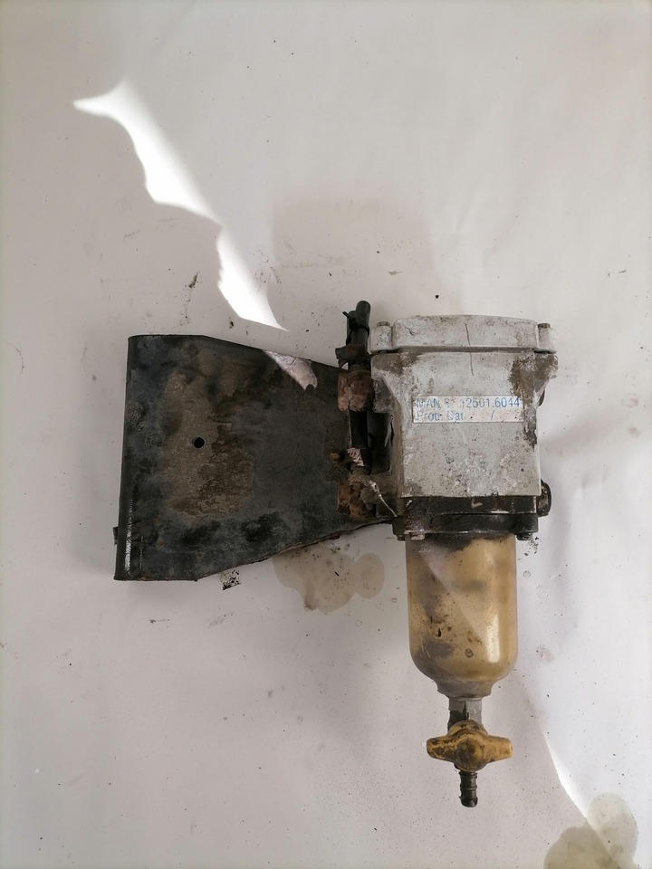 MAN Fuel separator 81125016044 - Degvielas filtrs - Kravas automašīna: foto 2 MAN Fuel separator 81125016044 - Degvielas filtrs - Kravas automašīna: foto 2