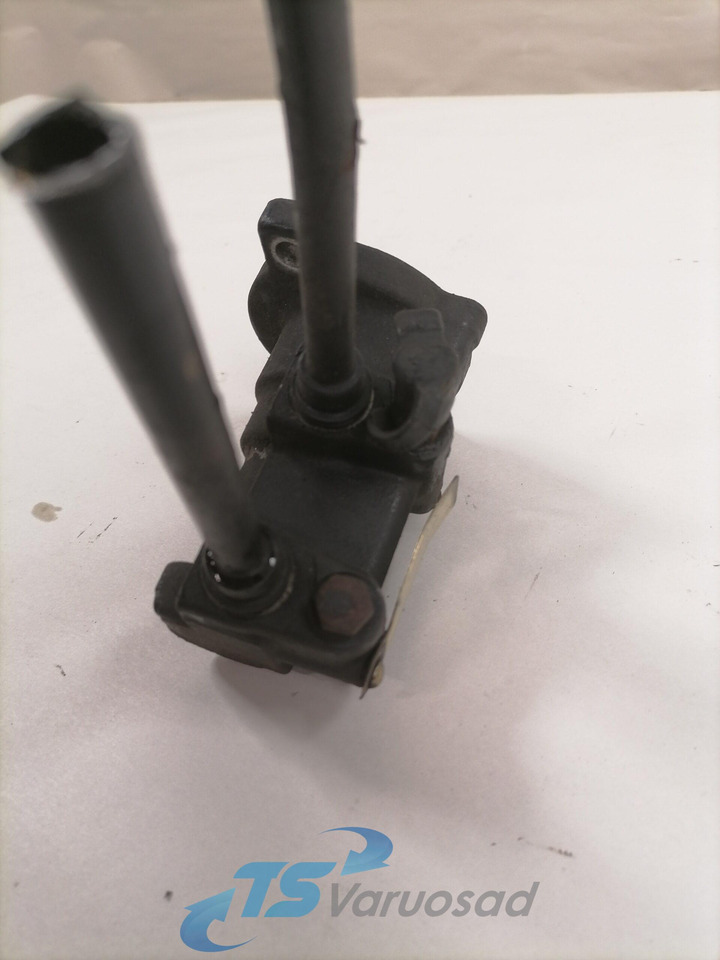 MAN Gear control 81326556182 - Pārnesumkārba un rezerves daļas - Kravas automašīna: foto 2 MAN Gear control 81326556182 - Pārnesumkārba un rezerves daļas - Kravas automašīna: foto 2