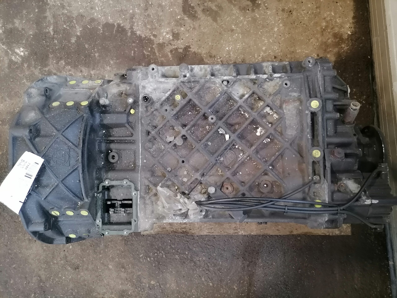 MAN Käigukast 16S-2220TD ( remonditud ) 81320046016 - Pārnesumkārba un rezerves daļas - Kravas automašīna: foto 4 MAN Käigukast 16S-2220TD ( remonditud ) 81320046016 - Pārnesumkārba un rezerves daļas - Kravas automašīna: foto 4