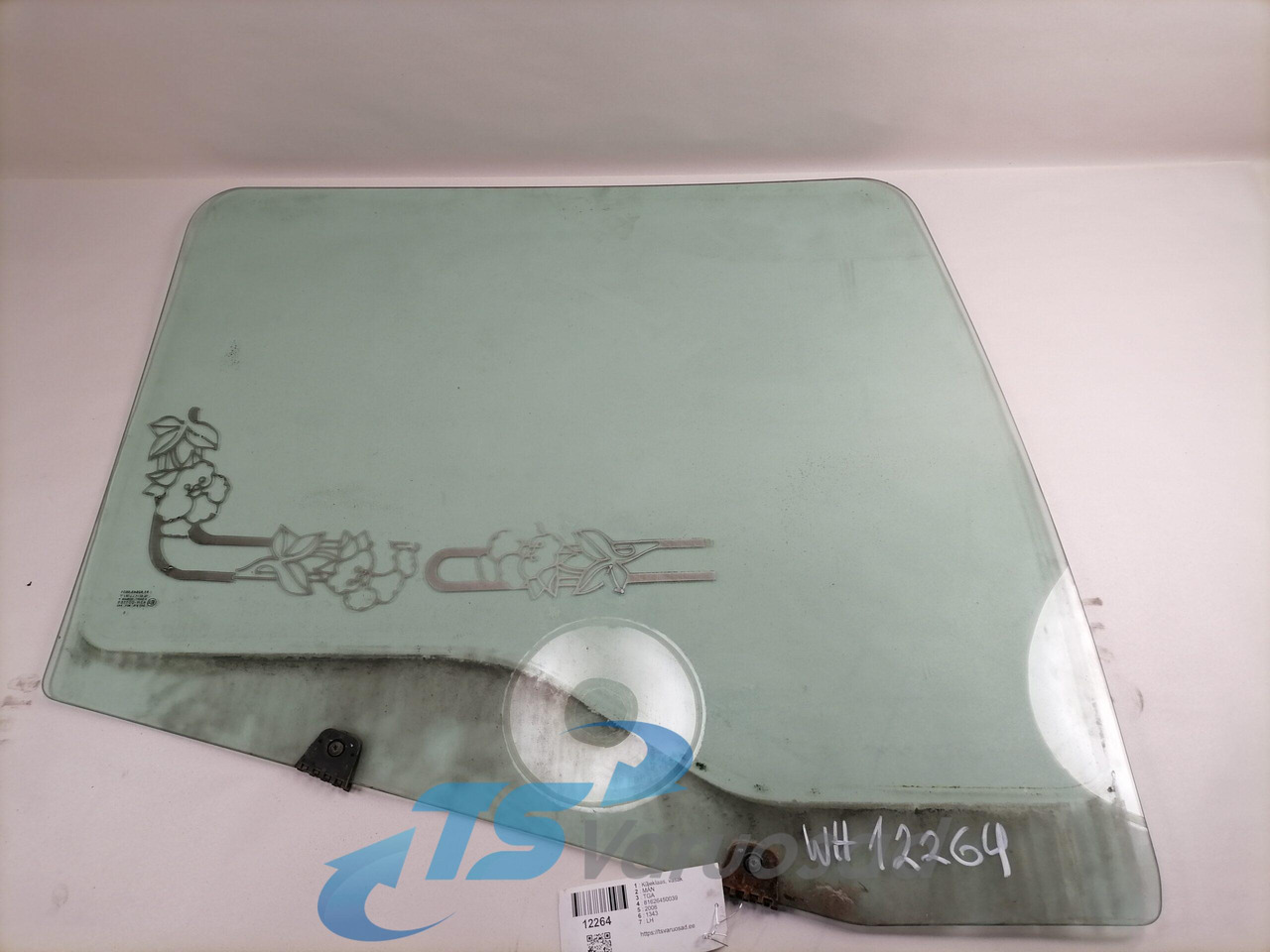 MAN Küljeklaas, vasak 81626450039 - Logs un rezerves daļas - Kravas automašīna: foto 2 MAN Küljeklaas, vasak 81626450039 - Logs un rezerves daļas - Kravas automašīna: foto 2