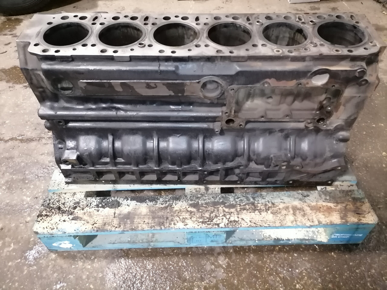 MAN Mootoriplokk MAN D2876 51011013340 - Dzinējs un rezerves daļas - Kravas automašīna: foto 3 MAN Mootoriplokk MAN D2876 51011013340 - Dzinējs un rezerves daļas - Kravas automašīna: foto 3