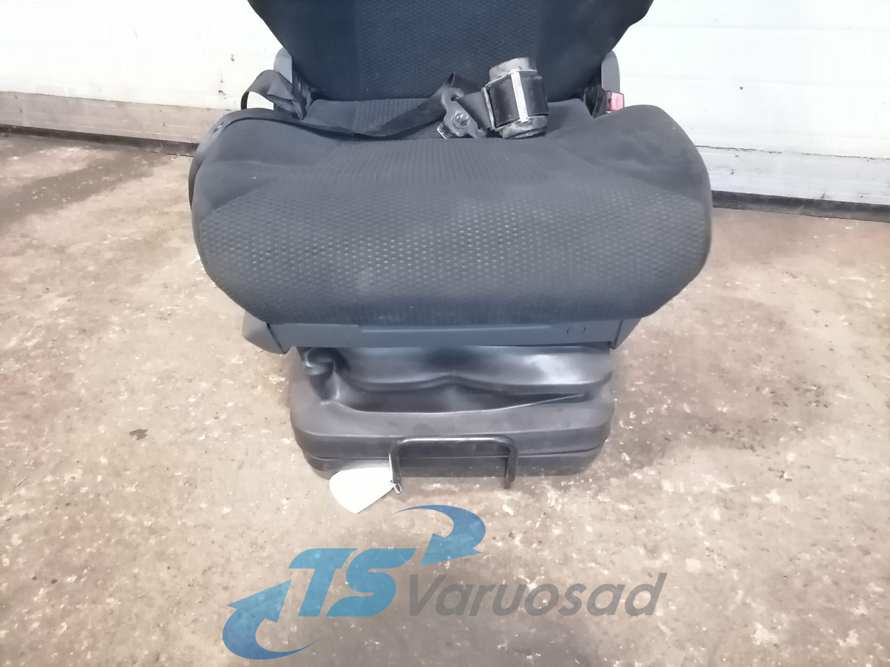 MAN Passenger seat 81623076326 - Sēdeklis - Kravas automašīna: foto 4 MAN Passenger seat 81623076326 - Sēdeklis - Kravas automašīna: foto 4