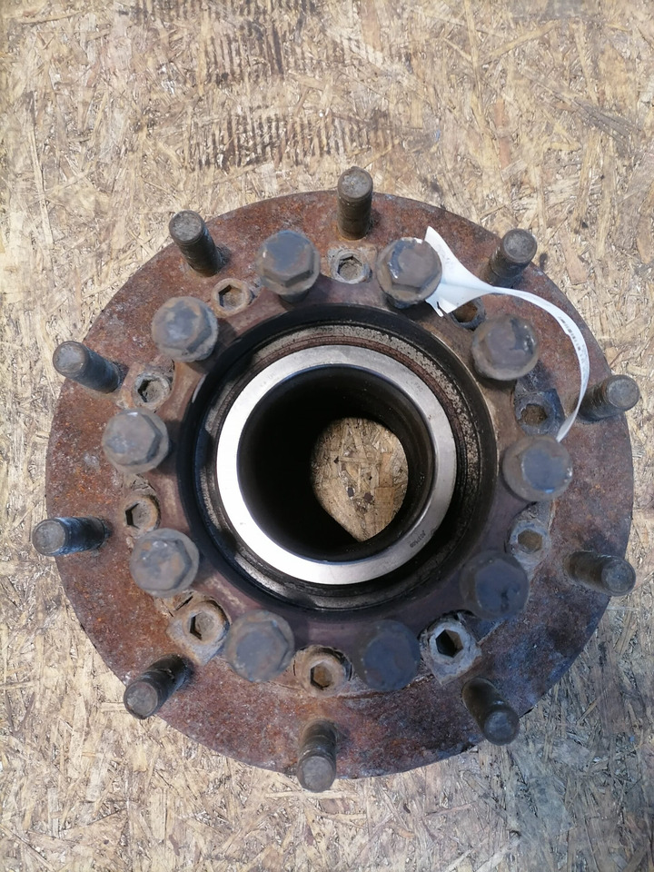 MAN Rear axel hub 81357013155 - Rumba - Kravas automašīna: foto 4 MAN Rear axel hub 81357013155 - Rumba - Kravas automašīna: foto 4