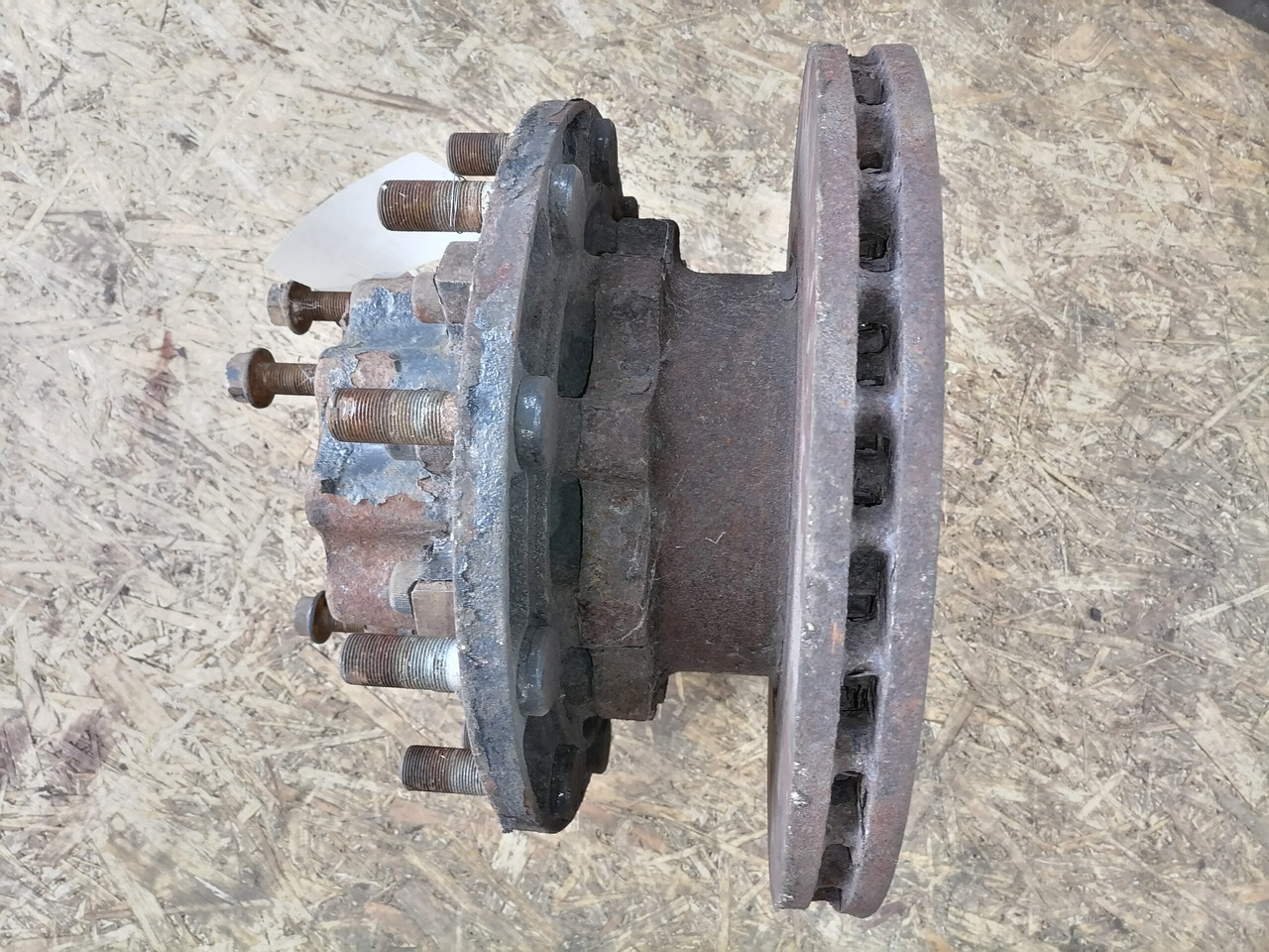 MAN Rear axel hub 81357013155 - Rumba - Kravas automašīna: foto 4 MAN Rear axel hub 81357013155 - Rumba - Kravas automašīna: foto 4