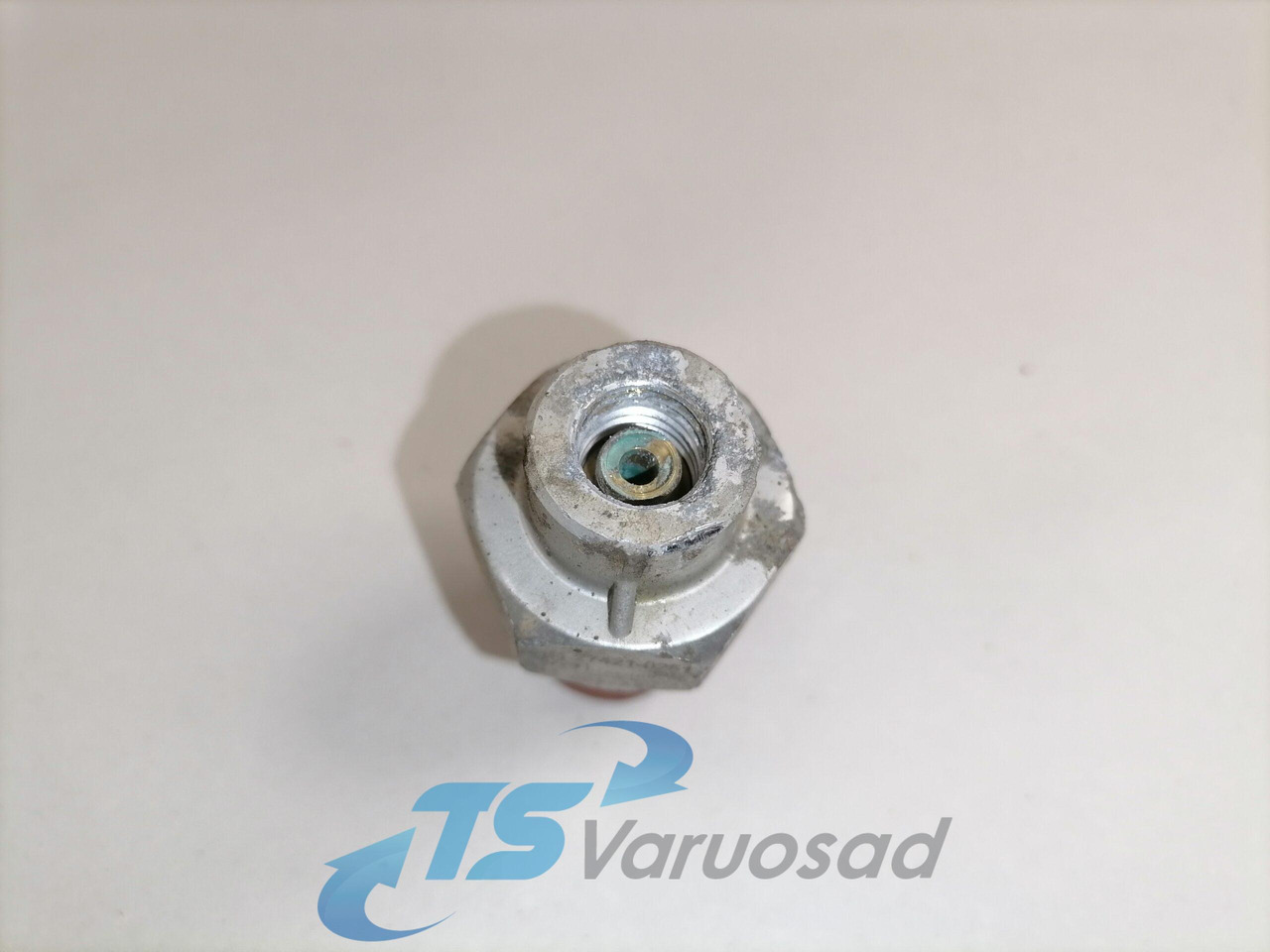 MAN Sensor, air pressure 81274210251 - Sensors - Kravas automašīna: foto 2 MAN Sensor, air pressure 81274210251 - Sensors - Kravas automašīna: foto 2