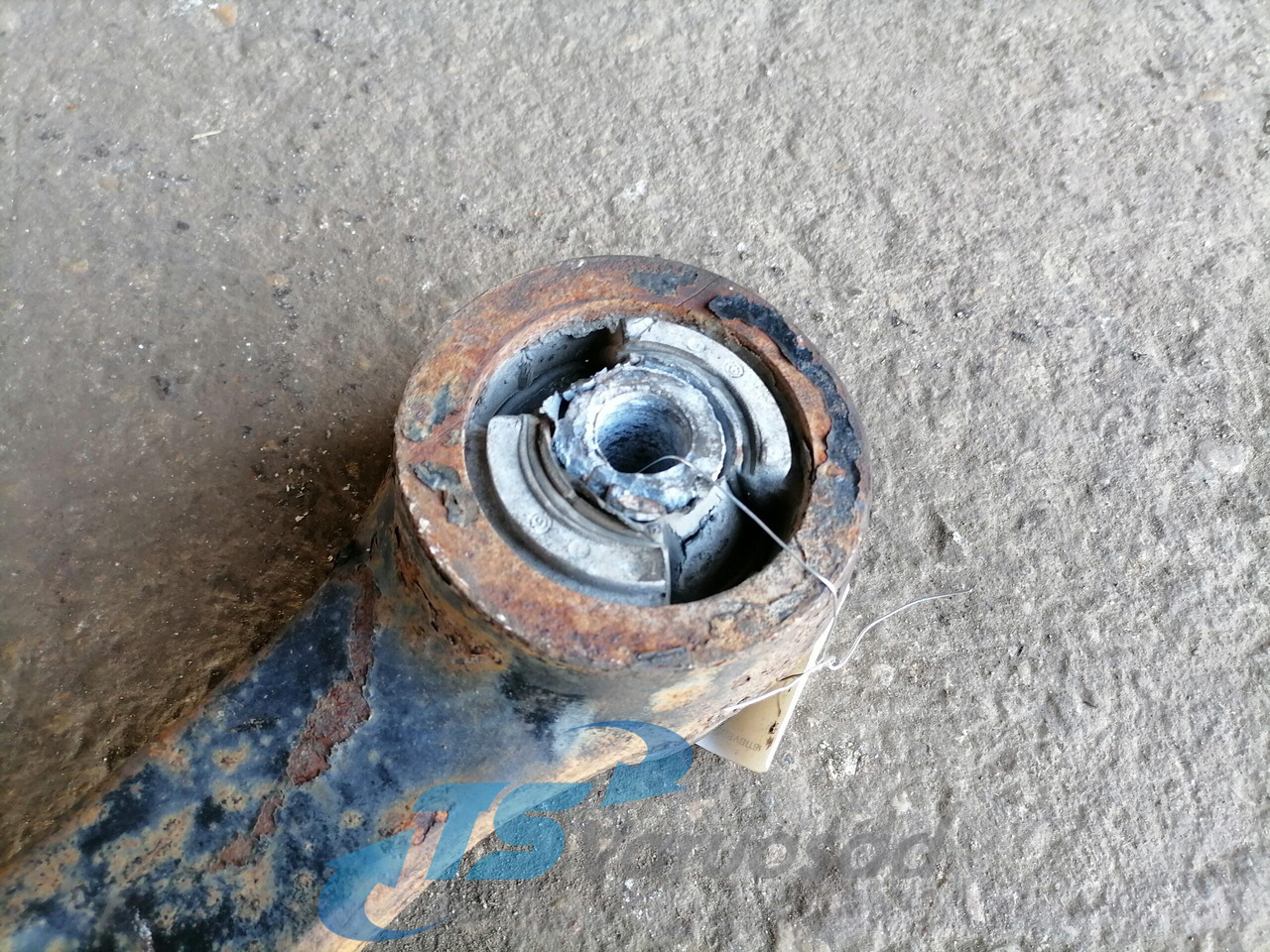 MAN Torque rod 81432203043 - Asis un rezerves daļas - Kravas automašīna: foto 4 MAN Torque rod 81432203043 - Asis un rezerves daļas - Kravas automašīna: foto 4