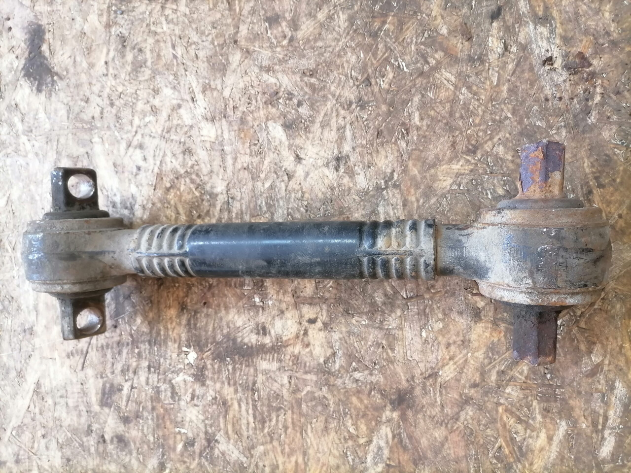 MAN Torque rod 81432206236 - Asis un rezerves daļas - Kravas automašīna: foto 4 MAN Torque rod 81432206236 - Asis un rezerves daļas - Kravas automašīna: foto 4