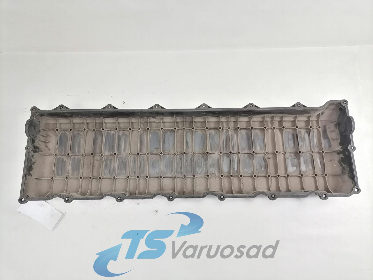 MAN Valve cover 51034016014 - Motora galva - Kravas automašīna: foto 3 MAN Valve cover 51034016014 - Motora galva - Kravas automašīna: foto 3