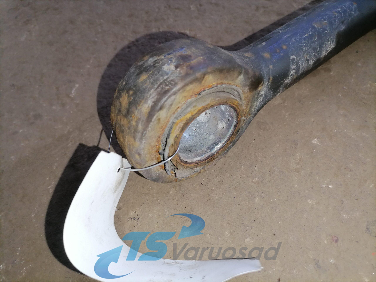 Mercedes-Benz Anti-roll bar A9433230465 - Stabilizators - Kravas automašīna: foto 2 Mercedes-Benz Anti-roll bar A9433230465 - Stabilizators - Kravas automašīna: foto 2