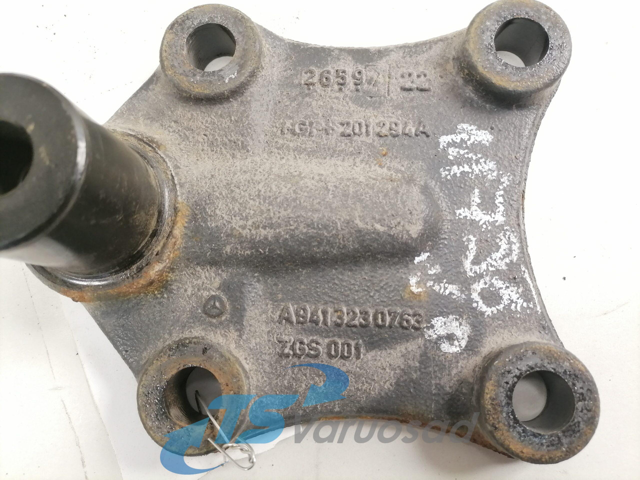 Mercedes-Benz Anti-roll bar bracket A9413230763 - Stabilizators - Kravas automašīna: foto 2 Mercedes-Benz Anti-roll bar bracket A9413230763 - Stabilizators - Kravas automašīna: foto 2