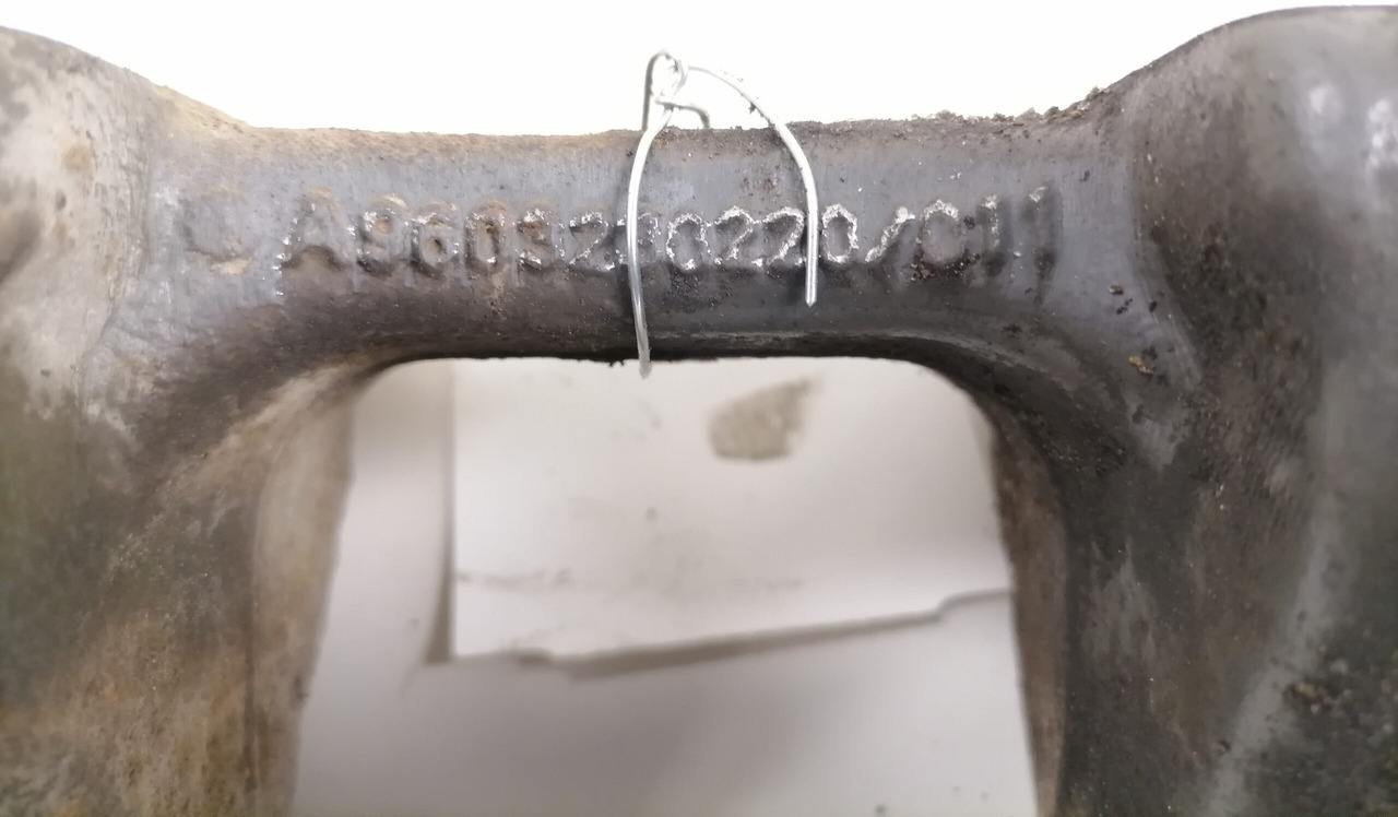Mercedes-Benz Anti-roll bar bracket A9603230220 - Stabilizators - Kravas automašīna: foto 3 Mercedes-Benz Anti-roll bar bracket A9603230220 - Stabilizators - Kravas automašīna: foto 3