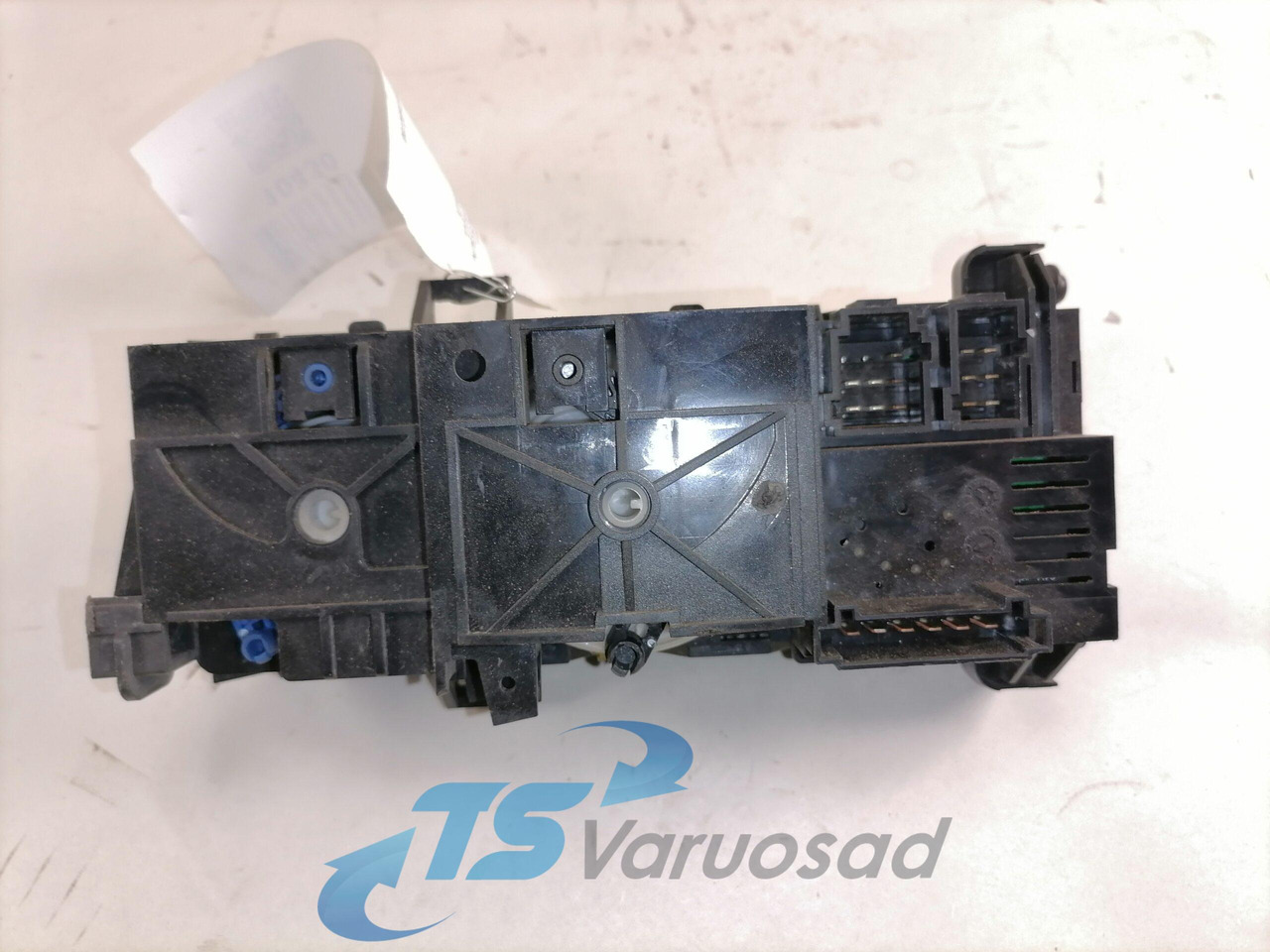 Mercedes-Benz Ecu, CCM A9438200026 - Apsilde/ Ventilācija - Kravas automašīna: foto 2 Mercedes-Benz Ecu, CCM A9438200026 - Apsilde/ Ventilācija - Kravas automašīna: foto 2
