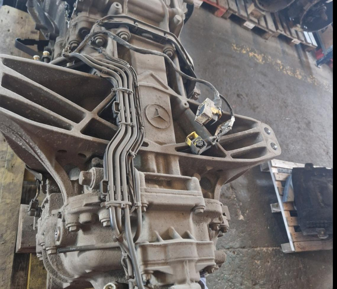 Mercedes-Benz Käigukast G 281-12 A0012603600 - Pārnesumkārba un rezerves daļas - Kravas automašīna: foto 2 Mercedes-Benz Käigukast G 281-12 A0012603600 - Pārnesumkārba un rezerves daļas - Kravas automašīna: foto 2