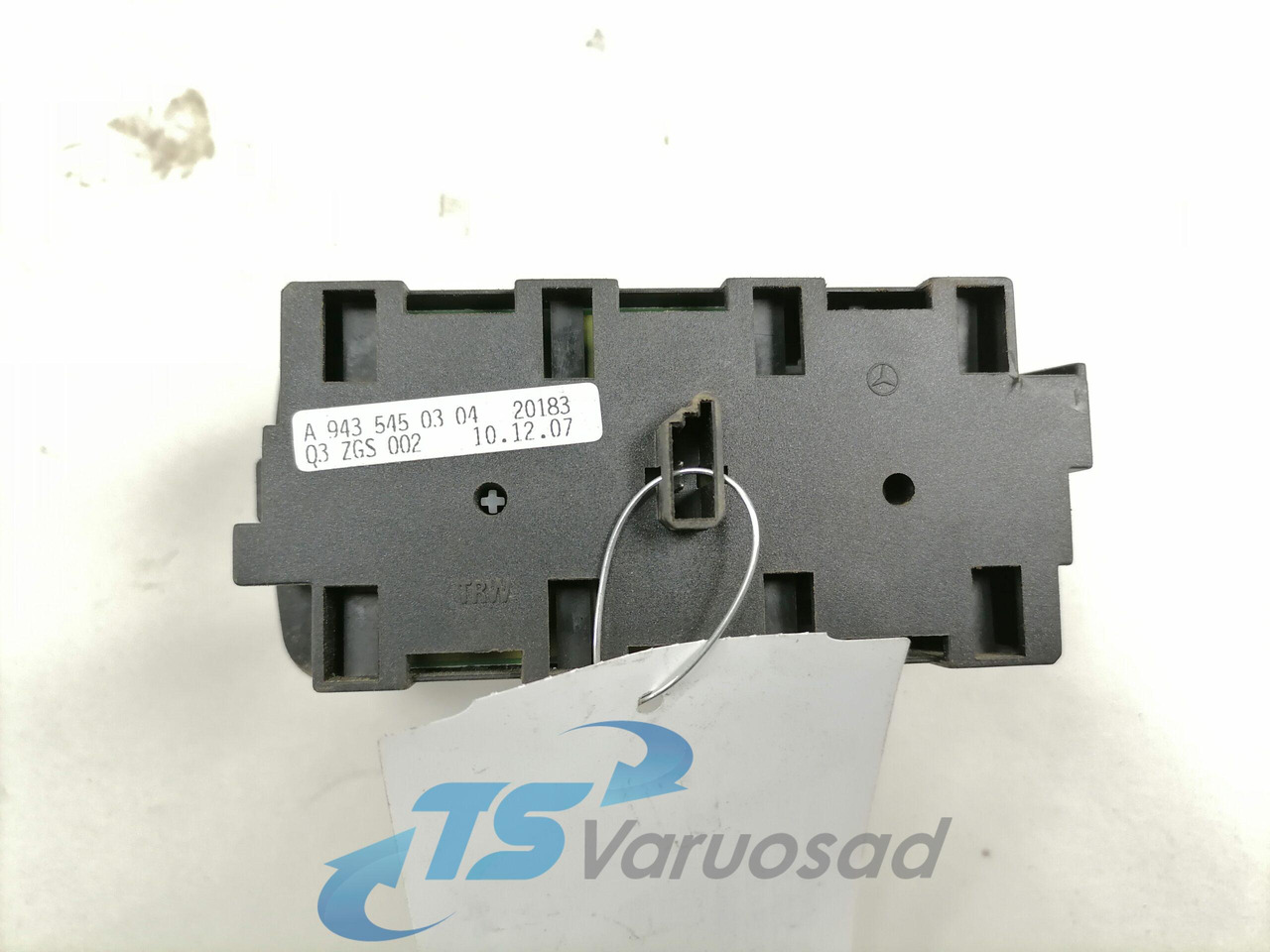 Mercedes-Benz Lüliti, differentsiaalilukk A9435450304 - Kabīne - Kravas automašīna: foto 3 Mercedes-Benz Lüliti, differentsiaalilukk A9435450304 - Kabīne - Kravas automašīna: foto 3