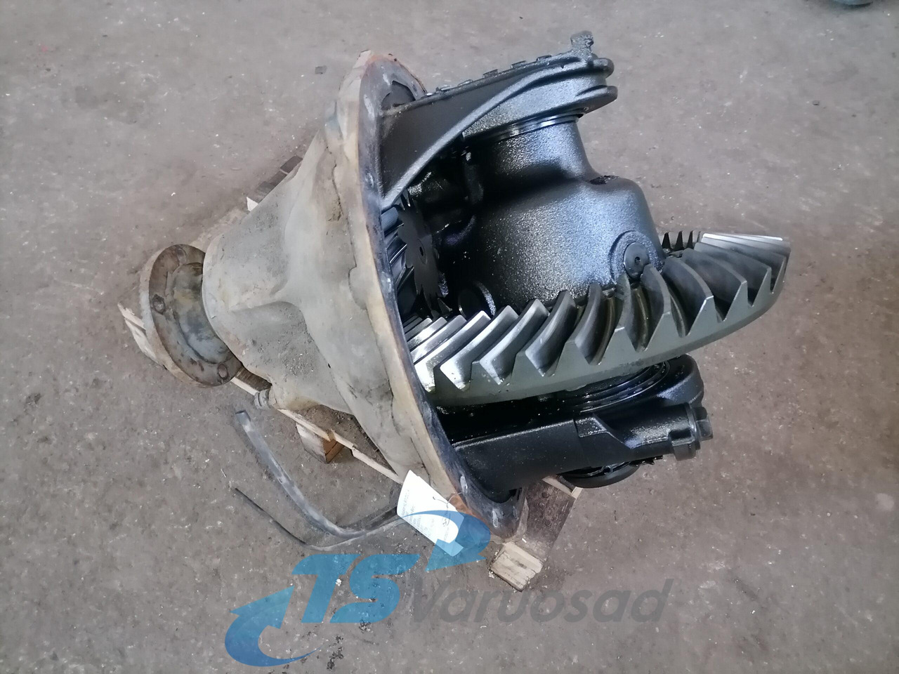 Mercedes-Benz Reduktor HL 6/3 DCLS - 13 / 2,846 A0003504303 - Sānpārvads - Kravas automašīna: foto 4 Mercedes-Benz Reduktor HL 6/3 DCLS - 13 / 2,846 A0003504303 - Sānpārvads - Kravas automašīna: foto 4