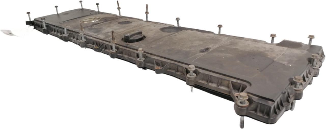 Mercedes-Benz Valve cover A4710101730 - Motora galva - Kravas automašīna: foto 2 Mercedes-Benz Valve cover A4710101730 - Motora galva - Kravas automašīna: foto 2