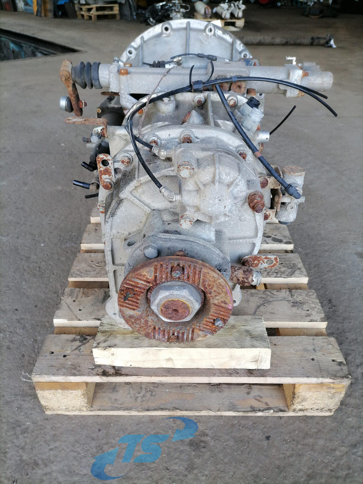 Renault Käigukast Y06365 - Pārnesumkārba un rezerves daļas - Kravas automašīna: foto 3 Renault Käigukast Y06365 - Pārnesumkārba un rezerves daļas - Kravas automašīna: foto 3