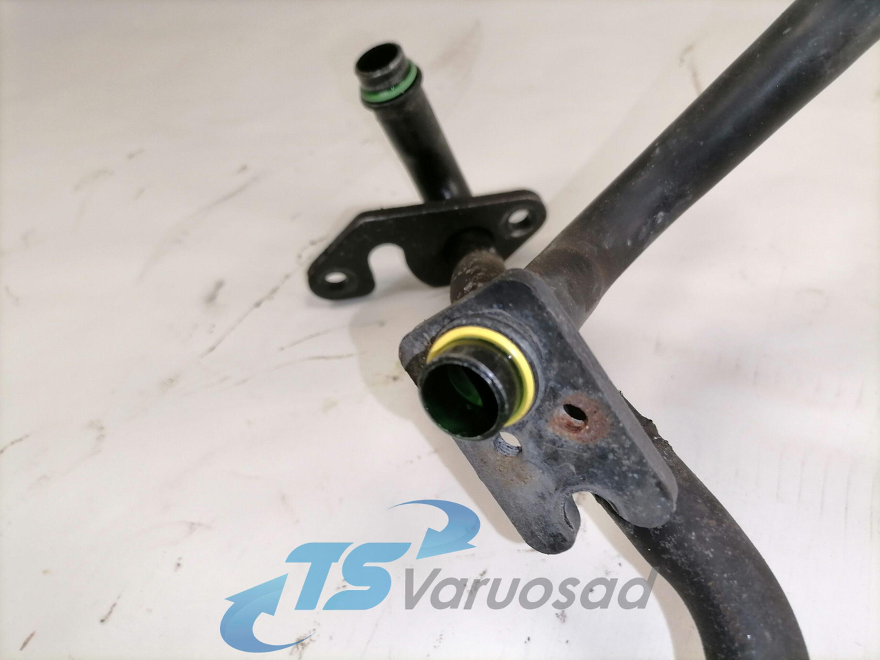 Scania A/C pipe 1726277 - Apsilde/ Ventilācija - Kravas automašīna: foto 2 Scania A/C pipe 1726277 - Apsilde/ Ventilācija - Kravas automašīna: foto 2