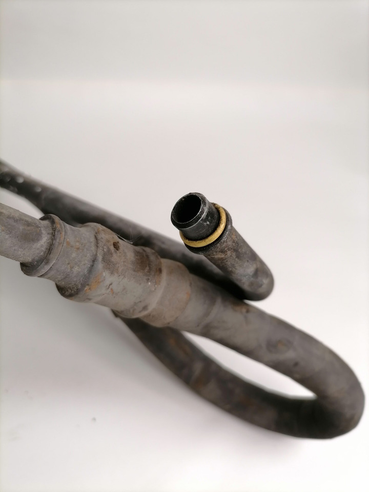 Scania A/C pipe 1728591 - Apsilde/ Ventilācija - Kravas automašīna: foto 4 Scania A/C pipe 1728591 - Apsilde/ Ventilācija - Kravas automašīna: foto 4