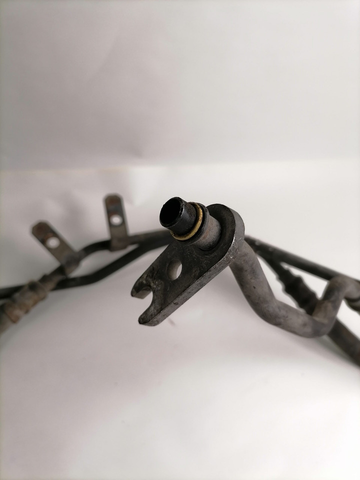 Scania A/C pipe 1728591 - Apsilde/ Ventilācija - Kravas automašīna: foto 5 Scania A/C pipe 1728591 - Apsilde/ Ventilācija - Kravas automašīna: foto 5