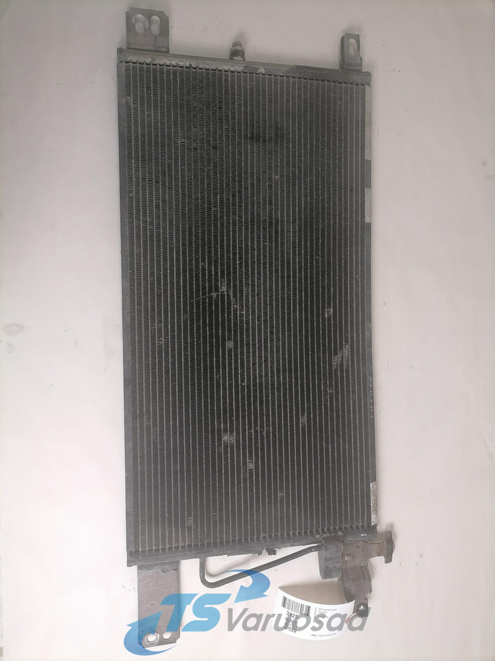 Scania A/C radiator 1752264 - Apsilde/ Ventilācija - Kravas automašīna: foto 2 Scania A/C radiator 1752264 - Apsilde/ Ventilācija - Kravas automašīna: foto 2