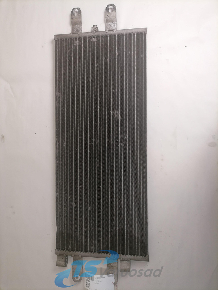 Scania A/C radiator 1921284 - Apsilde/ Ventilācija - Kravas automašīna: foto 3 Scania A/C radiator 1921284 - Apsilde/ Ventilācija - Kravas automašīna: foto 3