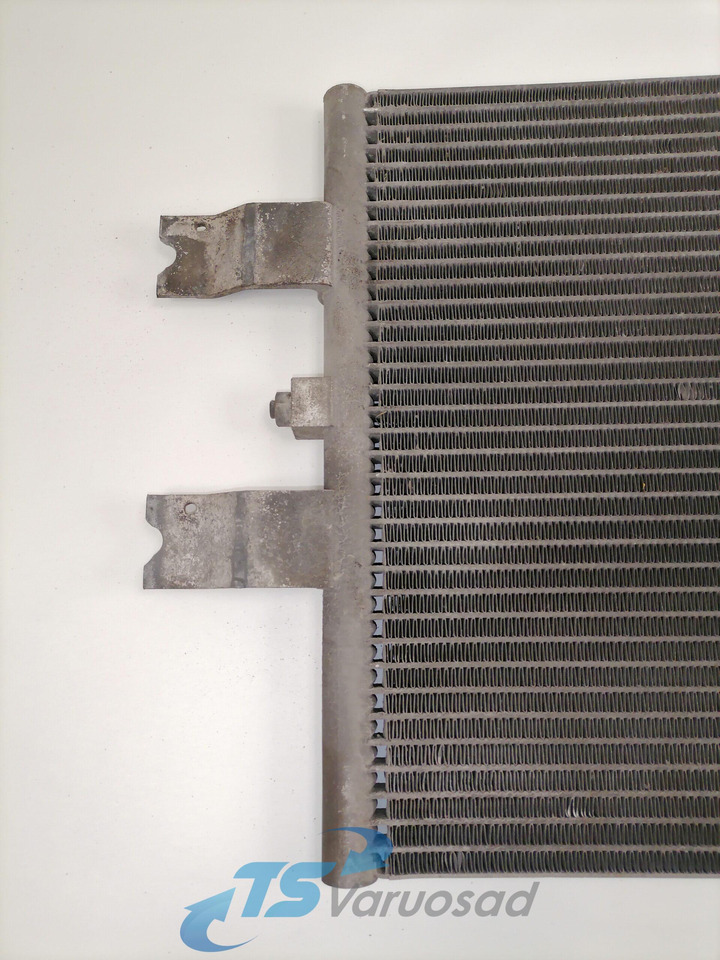 Scania A/C radiator 1921284 - Apsilde/ Ventilācija - Kravas automašīna: foto 4 Scania A/C radiator 1921284 - Apsilde/ Ventilācija - Kravas automašīna: foto 4